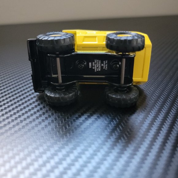 Vintage Hallmark Keepsake Ornament Dated 1996-“TONKA Mighty Dump Truck” - Picture 10 of 10